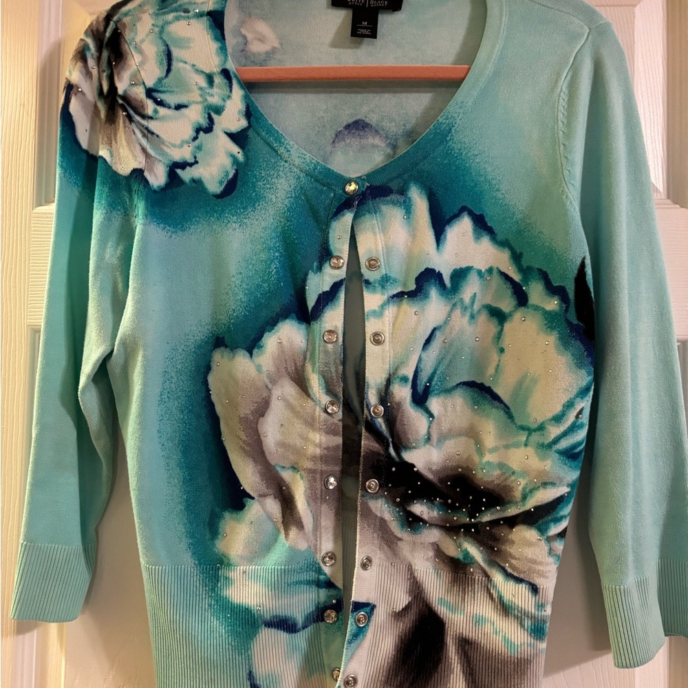 White House Black Market Teal Black and White Floral Cardigan Size M